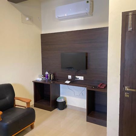 Hotel Tranquil Park à Pondichéry Extérieur photo