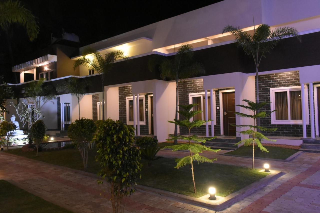 Hotel Tranquil Park à Pondichéry Extérieur photo